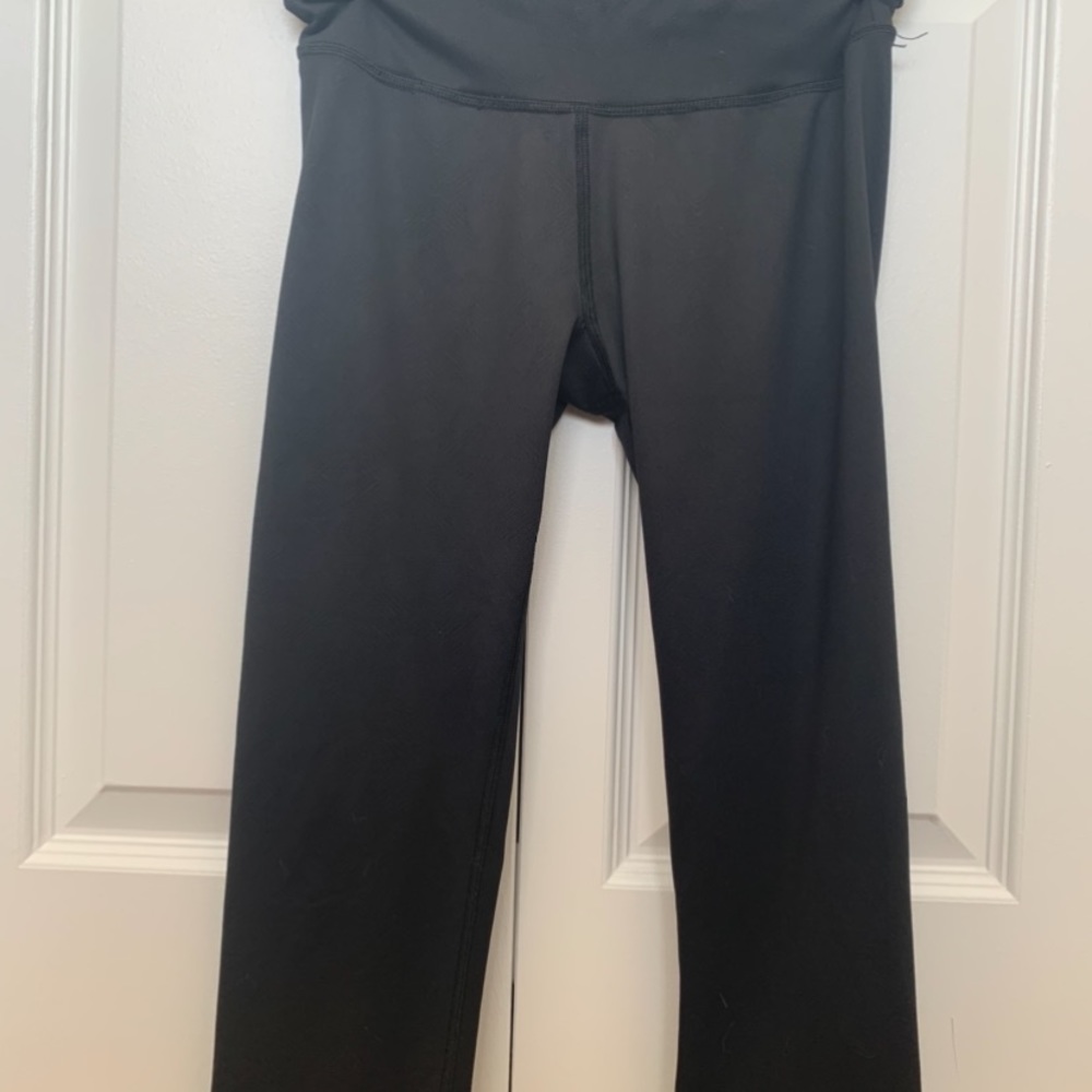 Black Athletic 3/4 Leggings